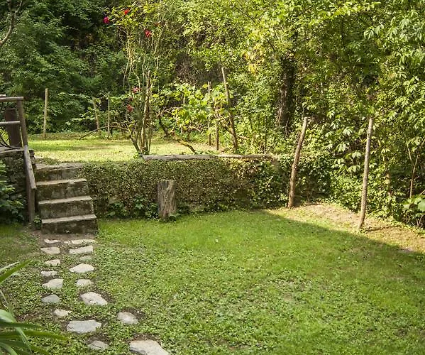 Bed and breakfast Secret Gardens