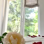 Secret Gardens Couette-café