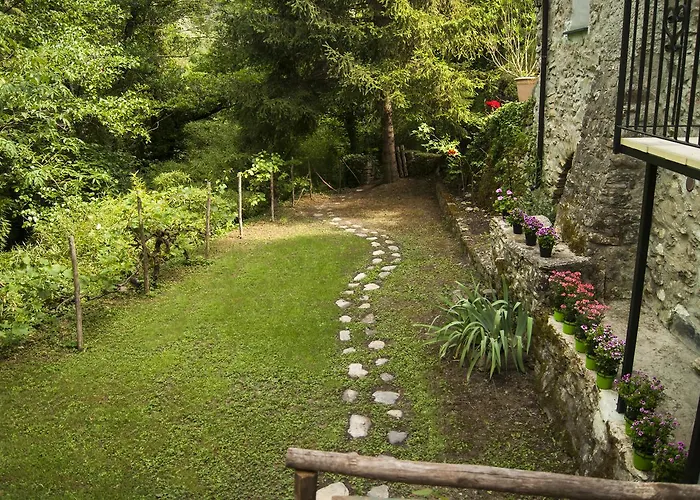 Secret Gardens 3* Borgomaro